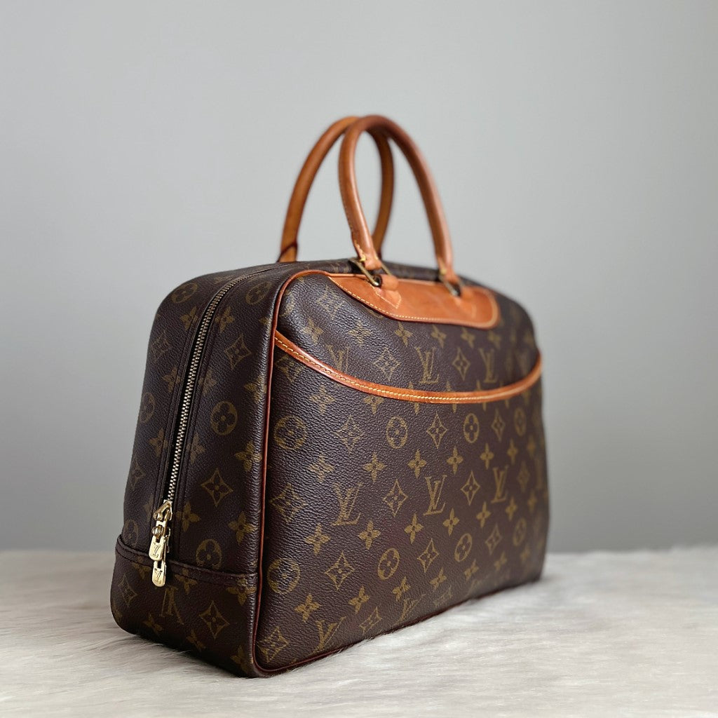 Louis Vuitton Signature Monogram Deauville Tote