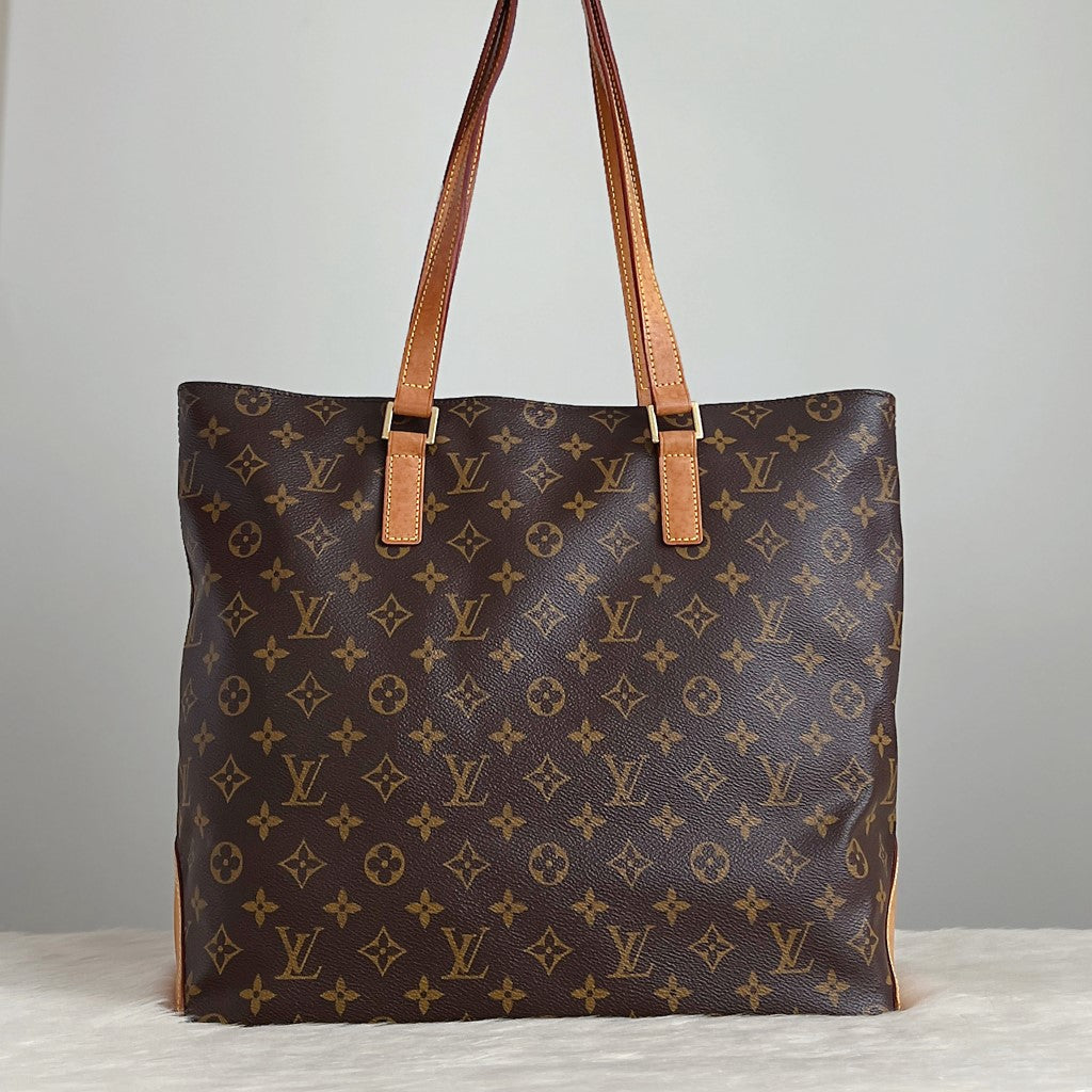 Louis Vuitton Signature Monogram Cabas Mezzo Shoulder Bag