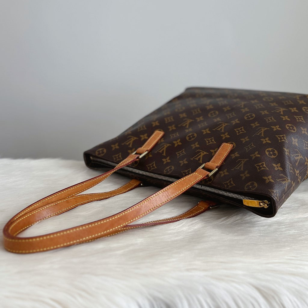 Louis Vuitton Signature Monogram Cabas Mezzo Shoulder Bag