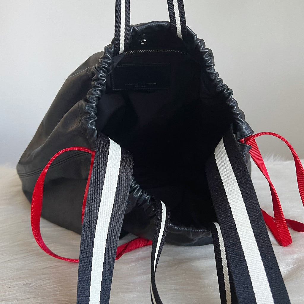 Alexander Wang Black Leather Drawstring Large 2 Way Shoulder Bag Excellent