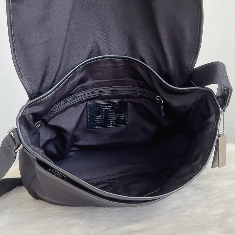 Coach Black Leather Trim Unisex Messenger Crossbody Shoulder Bag