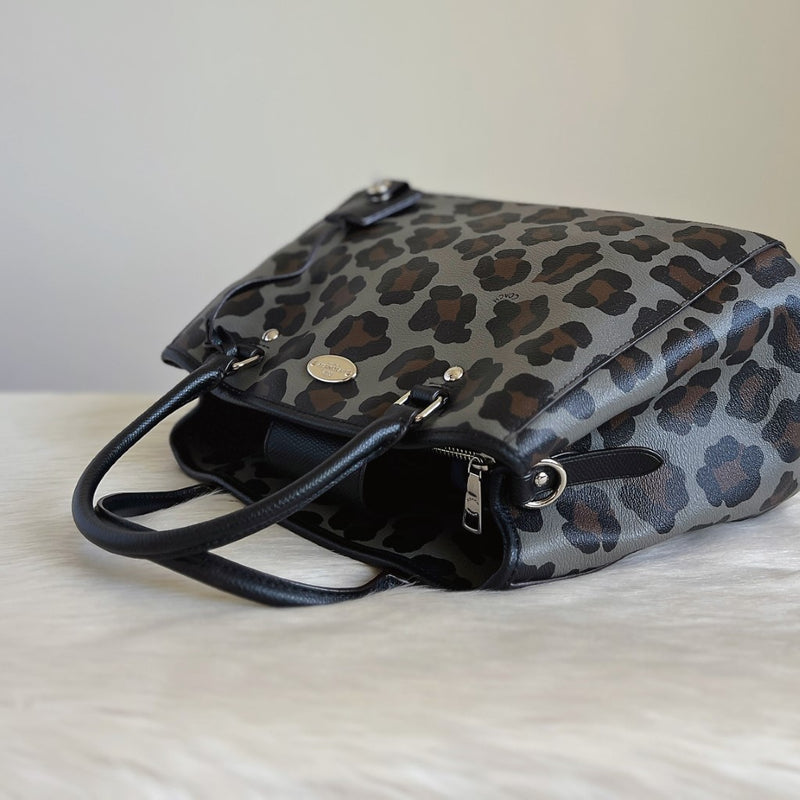 Coach Leopard Print Triple Compartments 2 Way Shoulder Bag Like New