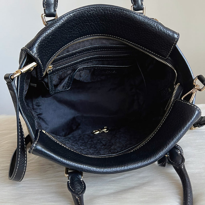Michael Kors Black Leather MK Charm 2 Way Shoulder Bag Like New