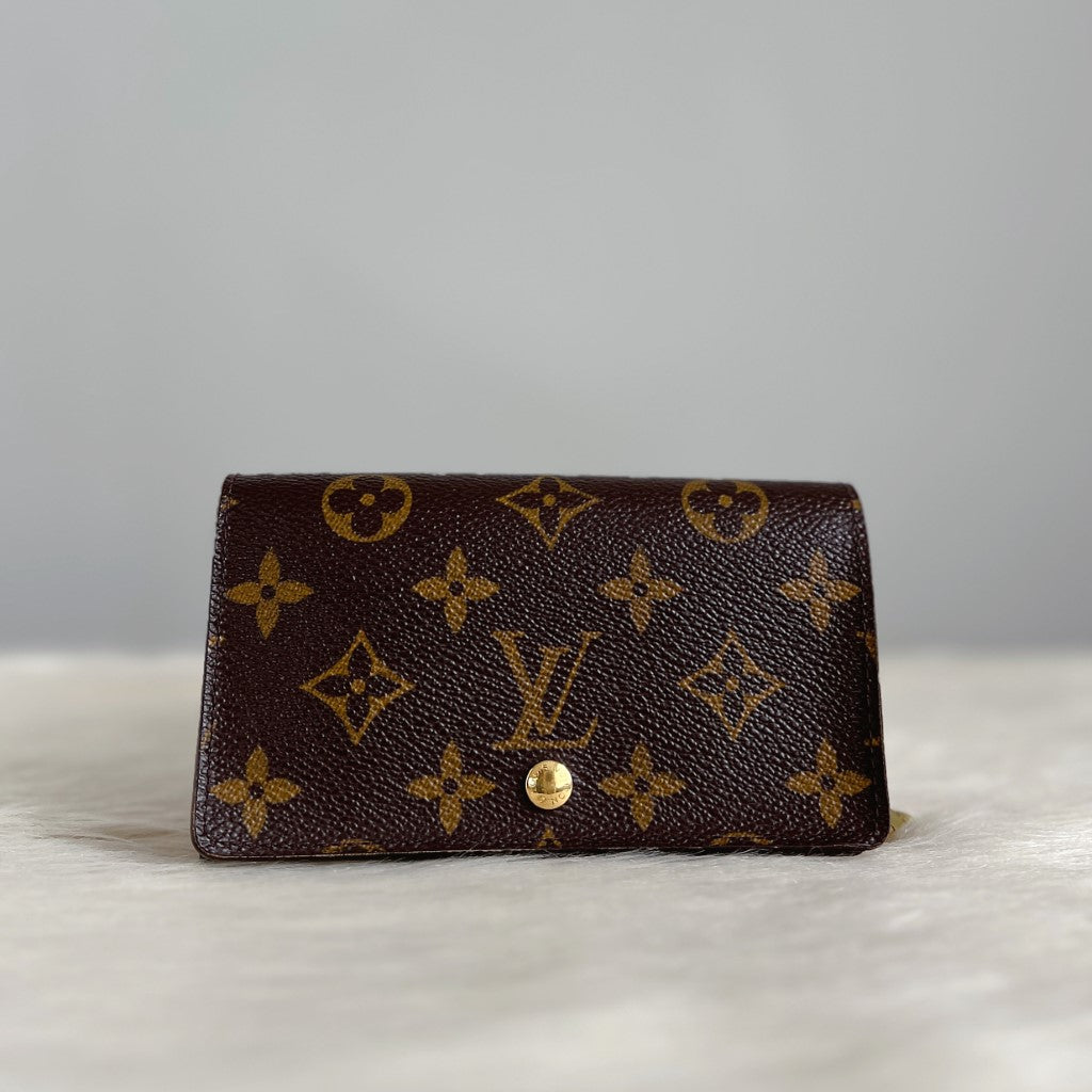 Louis Vuitton Monogram Classic Zip Compartment Wallet