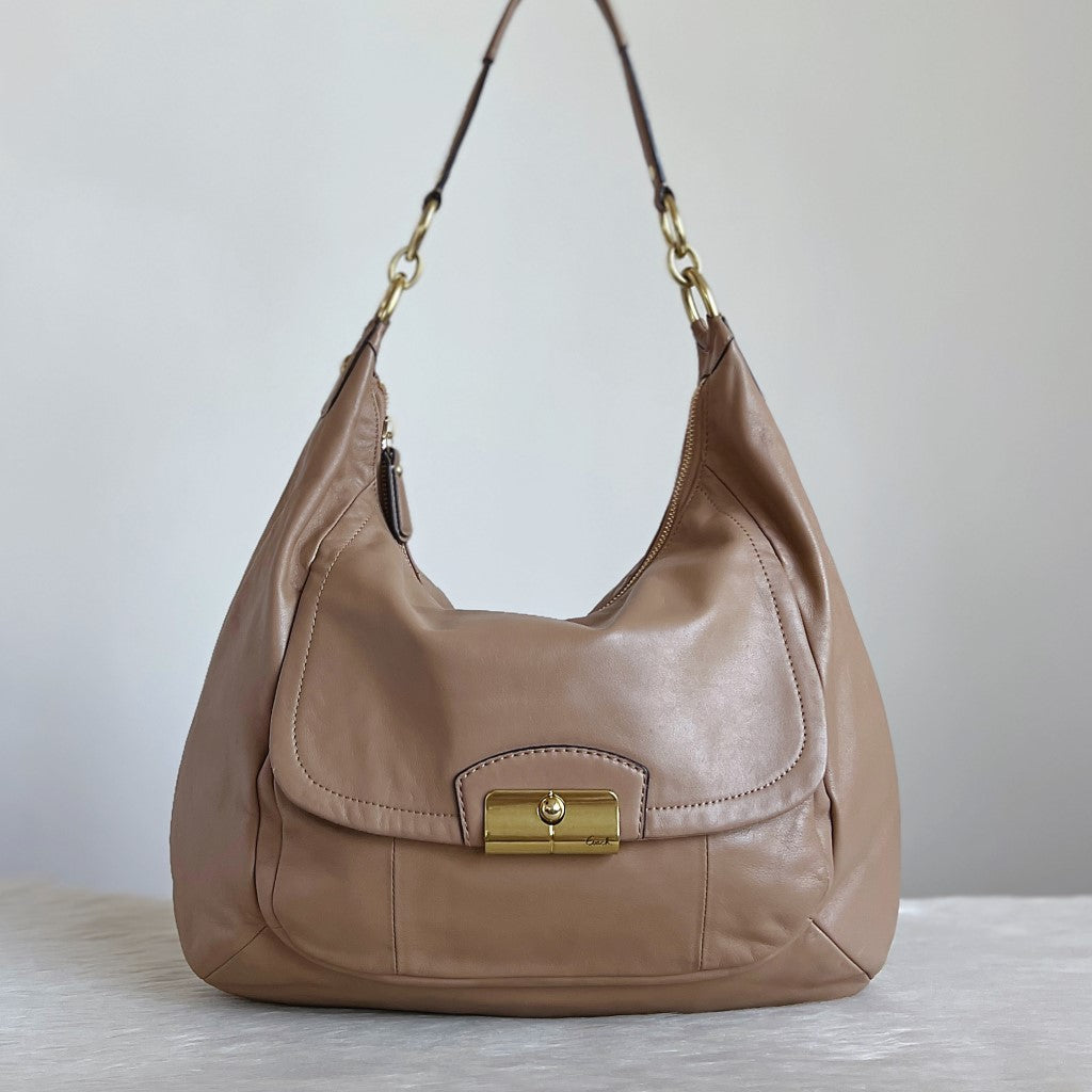 Coach Beige Leather Slouchy Front Pocket Shoulder Bag