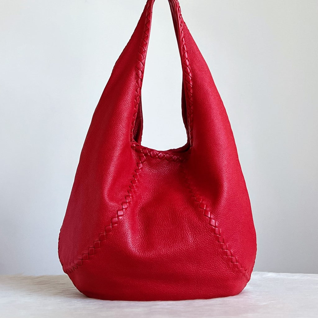 Bottega Veneta Red Leather Signature Cervo Hobo Shoulder Bag