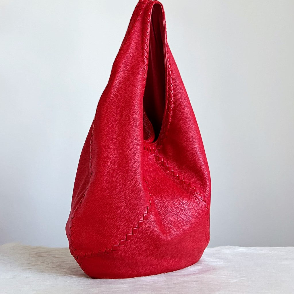 Bottega Veneta Red Leather Signature Cervo Hobo Shoulder Bag