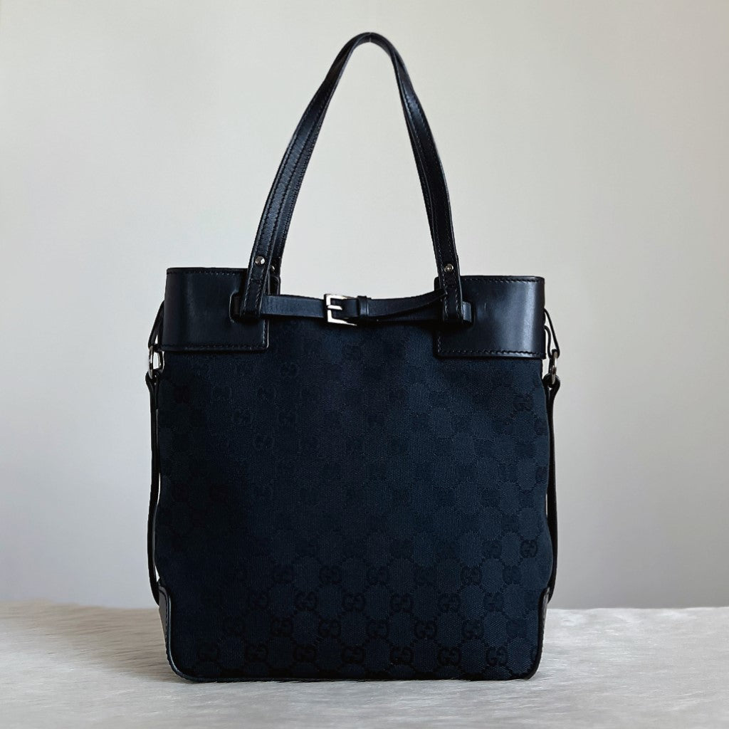 Gucci Black Leather Trim Double G Monogram Front Buckle Shoulder Bag