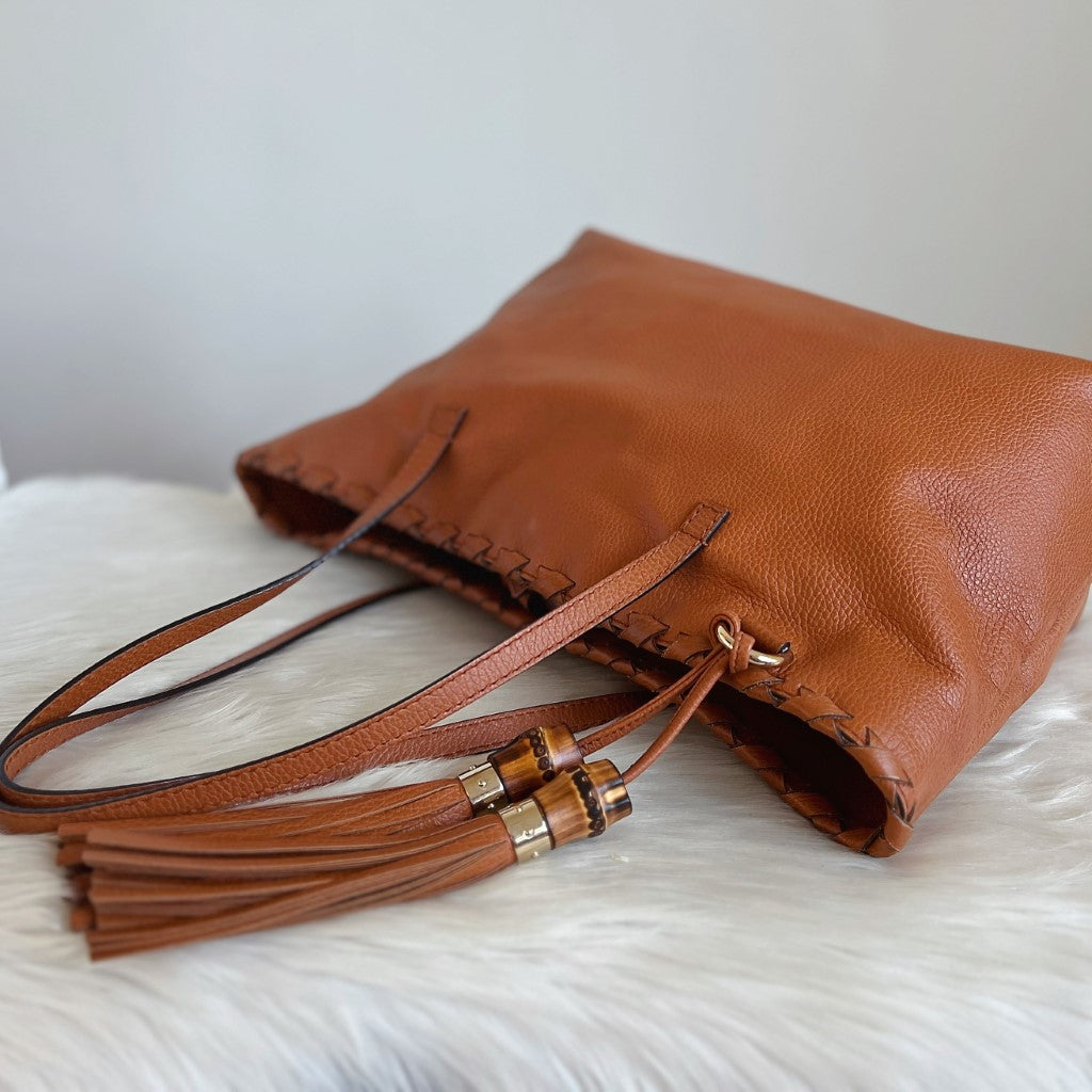 Gucci Caramel Leather Carryall Tassel Charm Shoulder Bag