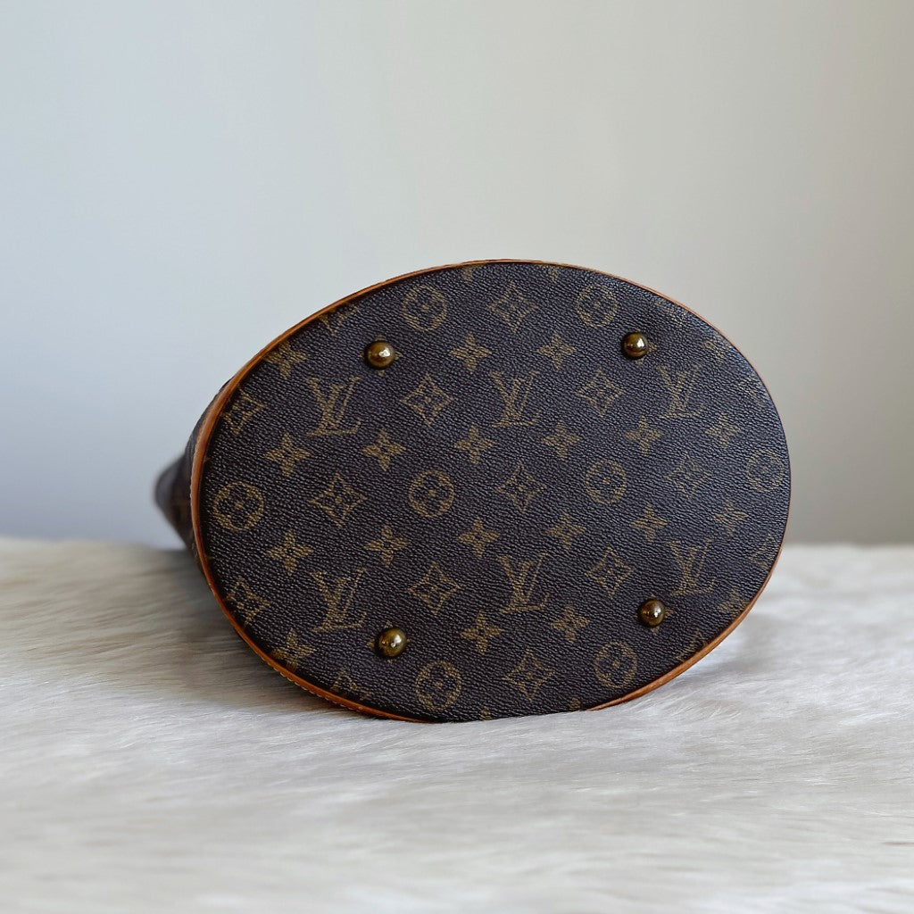 Louis Vuitton Signature Monogram Bucket GM Shoulder Bag