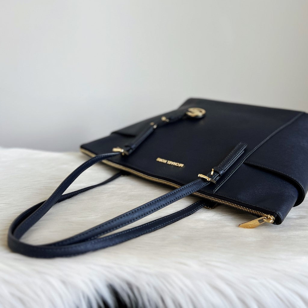 Michael Kors Navy Leather MK Charm Career Shoulder Bag Excellent