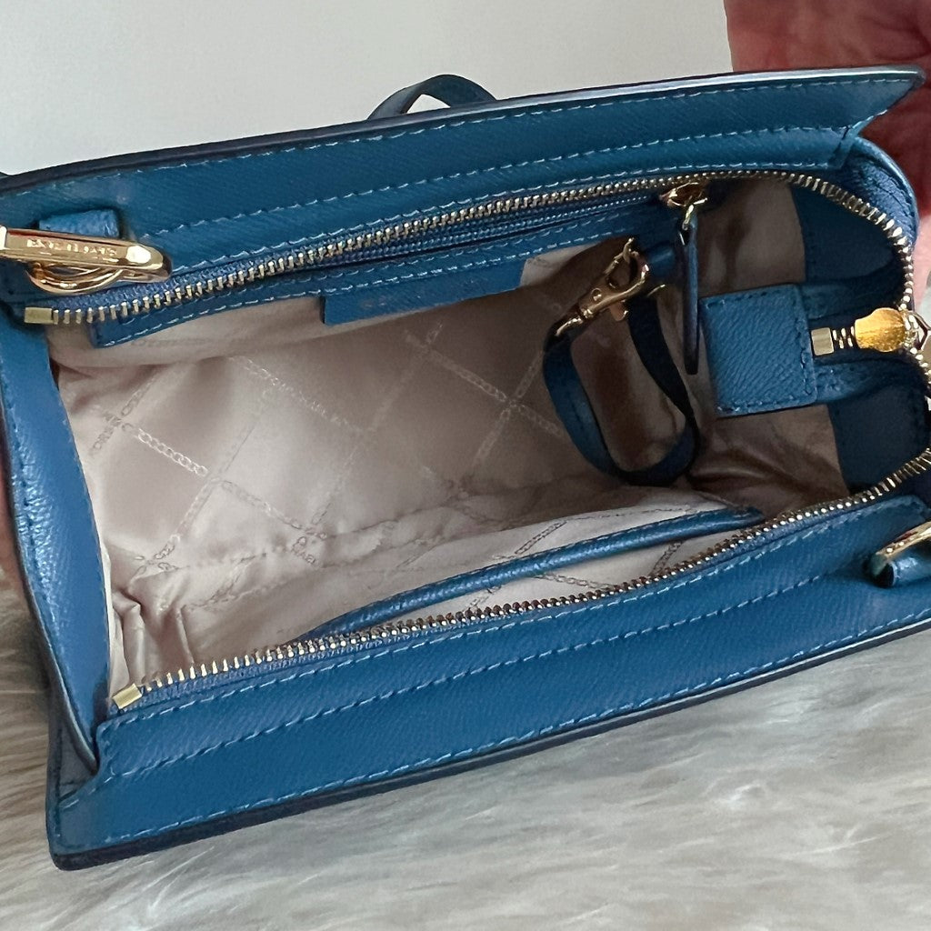 Michael Kors Blue Leather Selma Crossbody Shoulder Bag Excellent