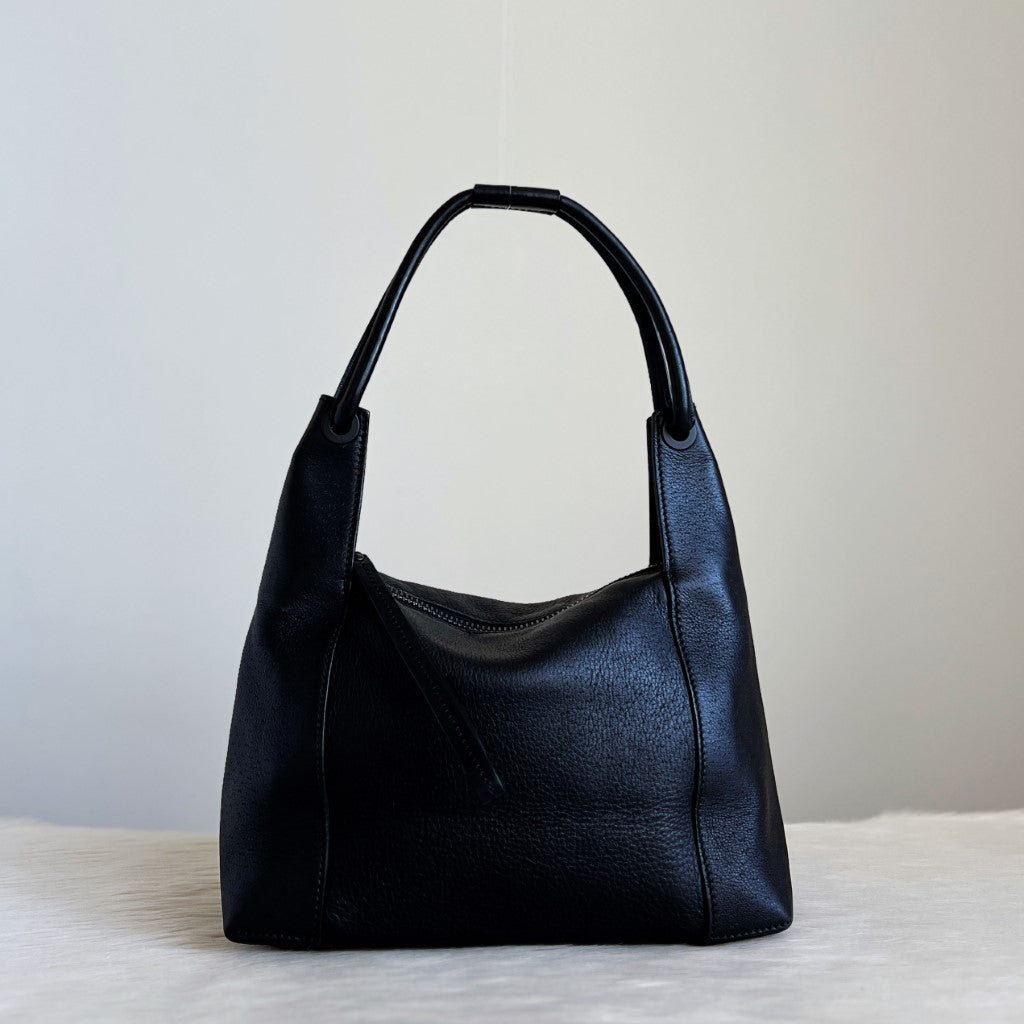 Gucci Classic Black Leather Slouchy Shoulder Bag