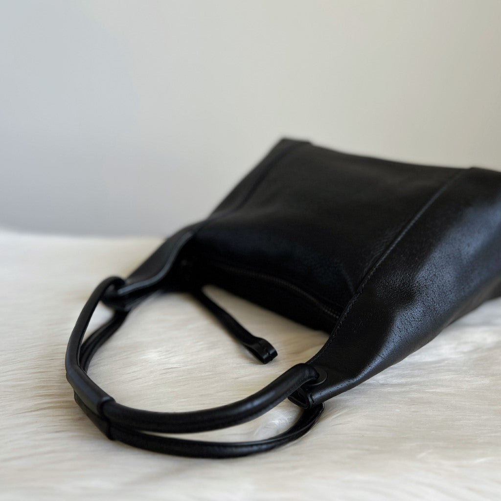 Gucci Classic Black Leather Slouchy Shoulder Bag