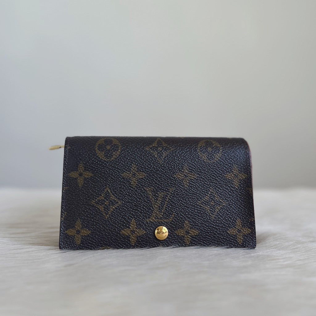 Louis Vuitton Monogram Classic Zip Compartment Wallet