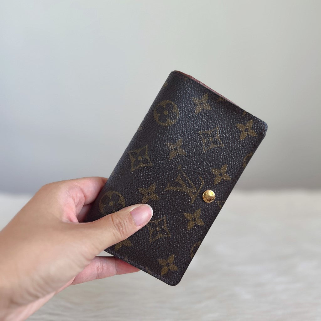 Louis Vuitton Monogram Classic Zip Compartment Wallet