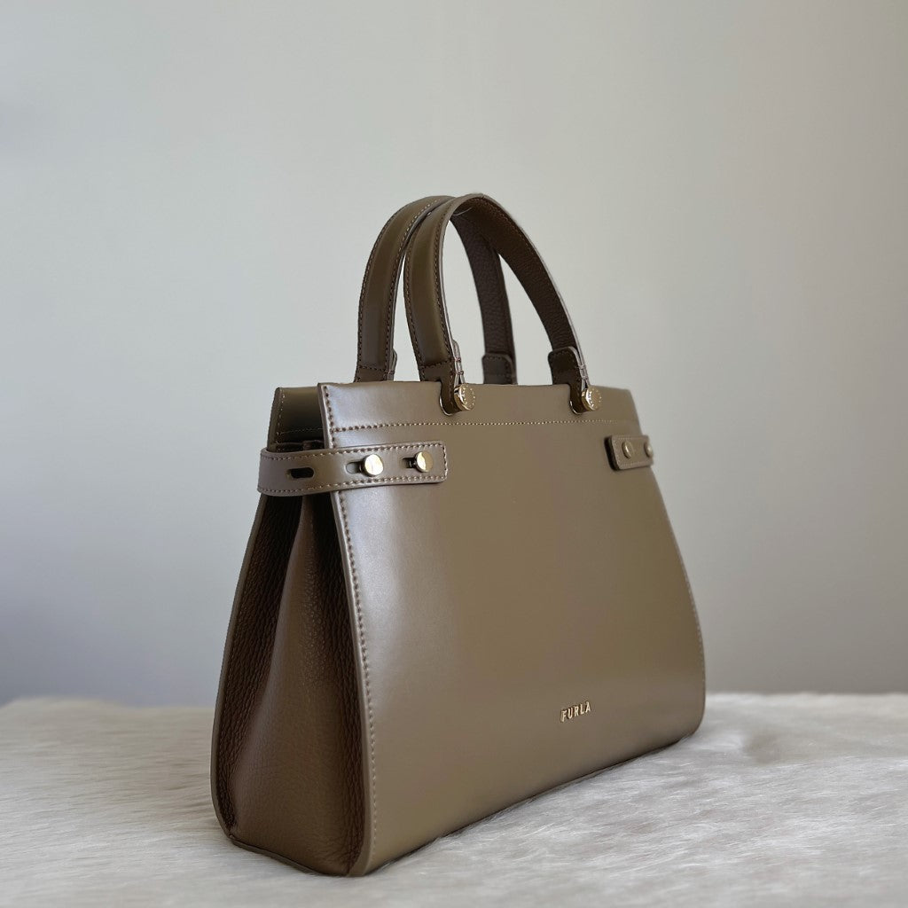 Furla Olive Leather Triple Compartment 2 Way Shoulder Bag Like New