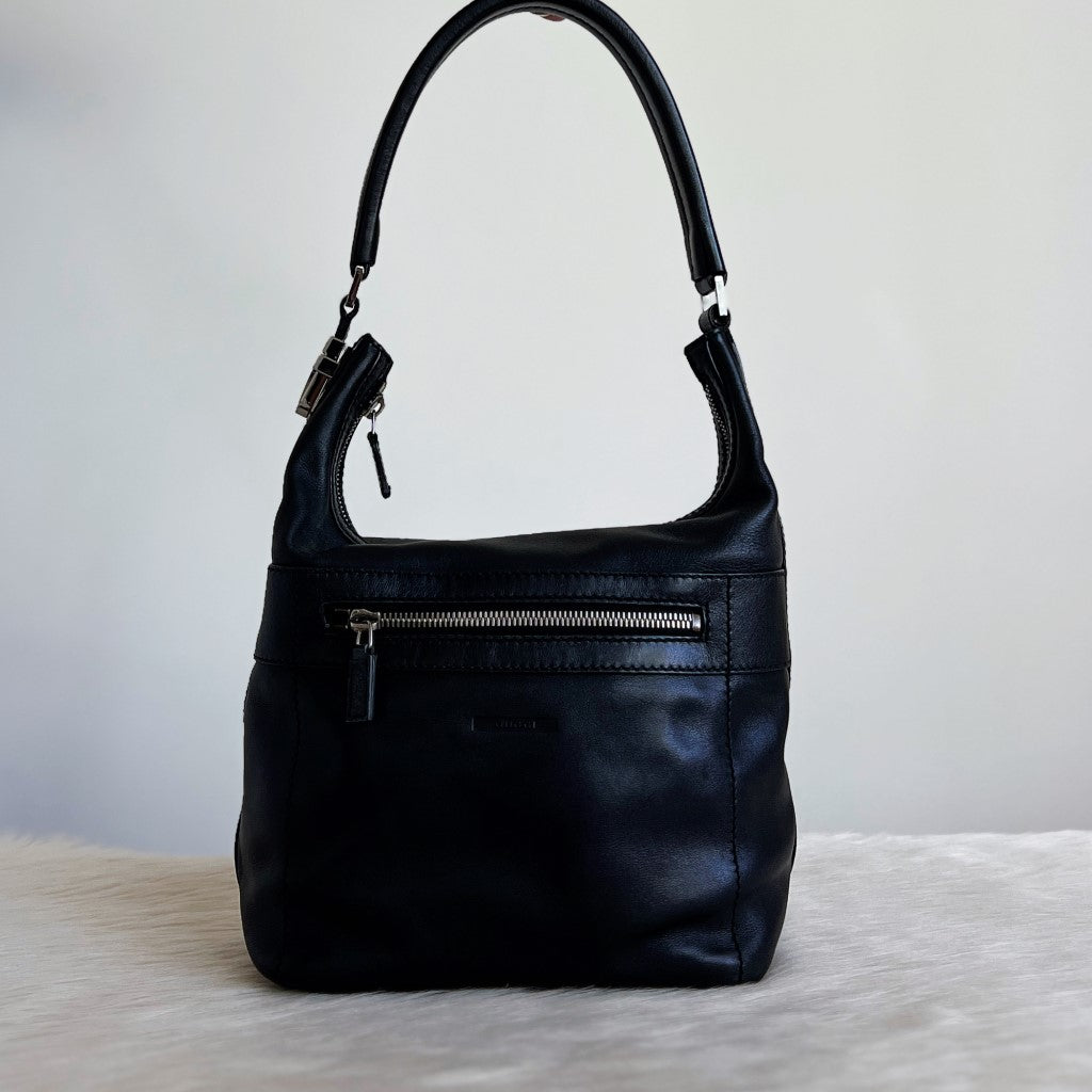 Gucci Classic Black Leather Front Zip Pocket Shoulder Bag