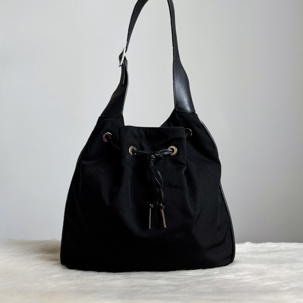 Gucci Black Canvas Drawstring Bucket Shoulder Bag