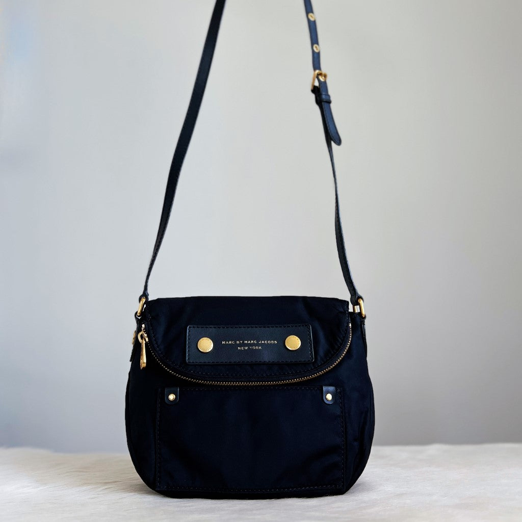 Marc Jacobs Black Front Patch Zip Flap Crossbody Shoulder Bag