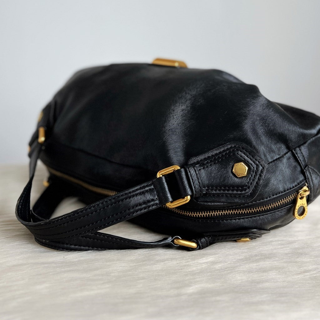 Marc Jacobs Black Leather Front Logo 2 Way Shoulder Bag