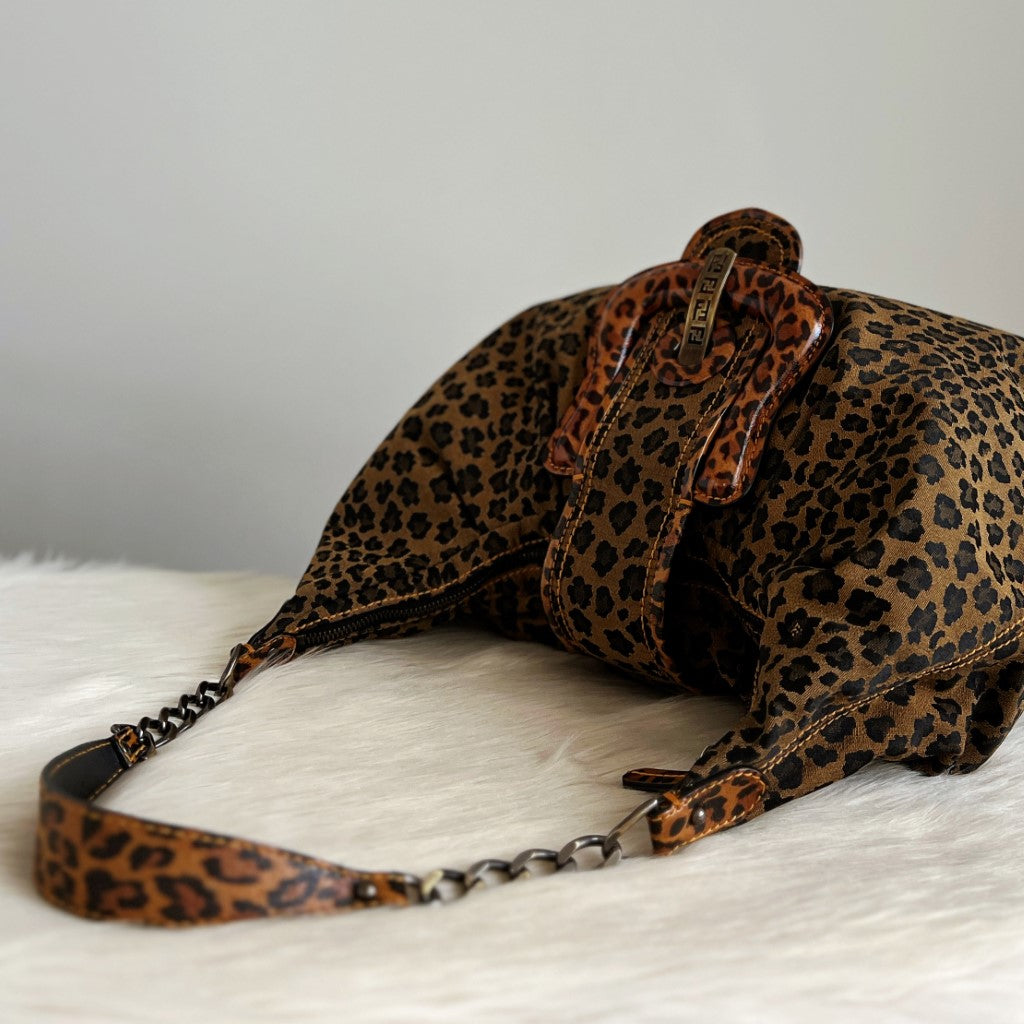 Fendi Signature Buckle Style Lepard Shoulder Bag Excellent