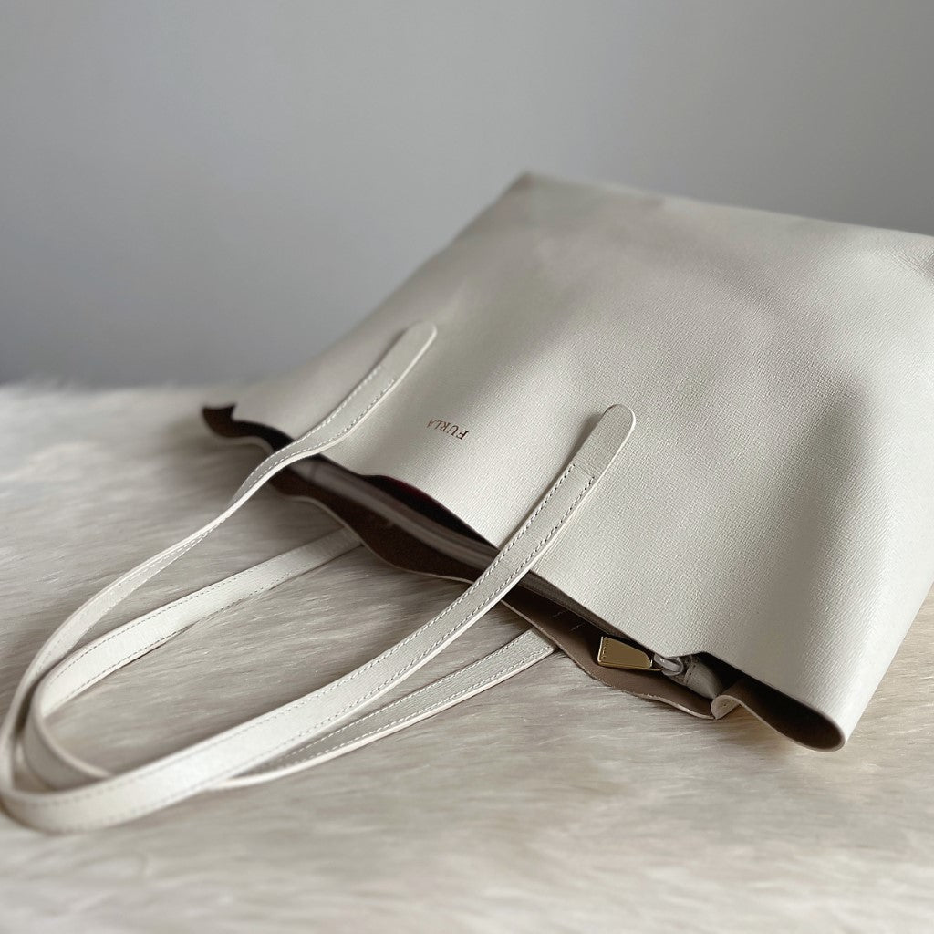 Furla White Leather Multi-compartment Shoulder Bag Excellent