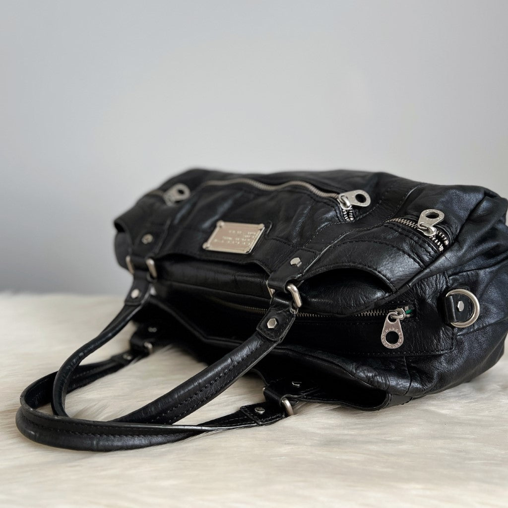 Marc Jacobs Black Leather Zip Pocket Detail 2 Way Shoulder Bag