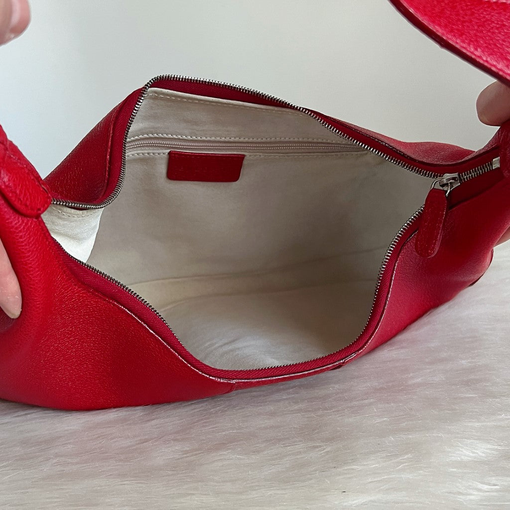 Bvlgari Red Leather Front Ring Classic Shoulder Bag