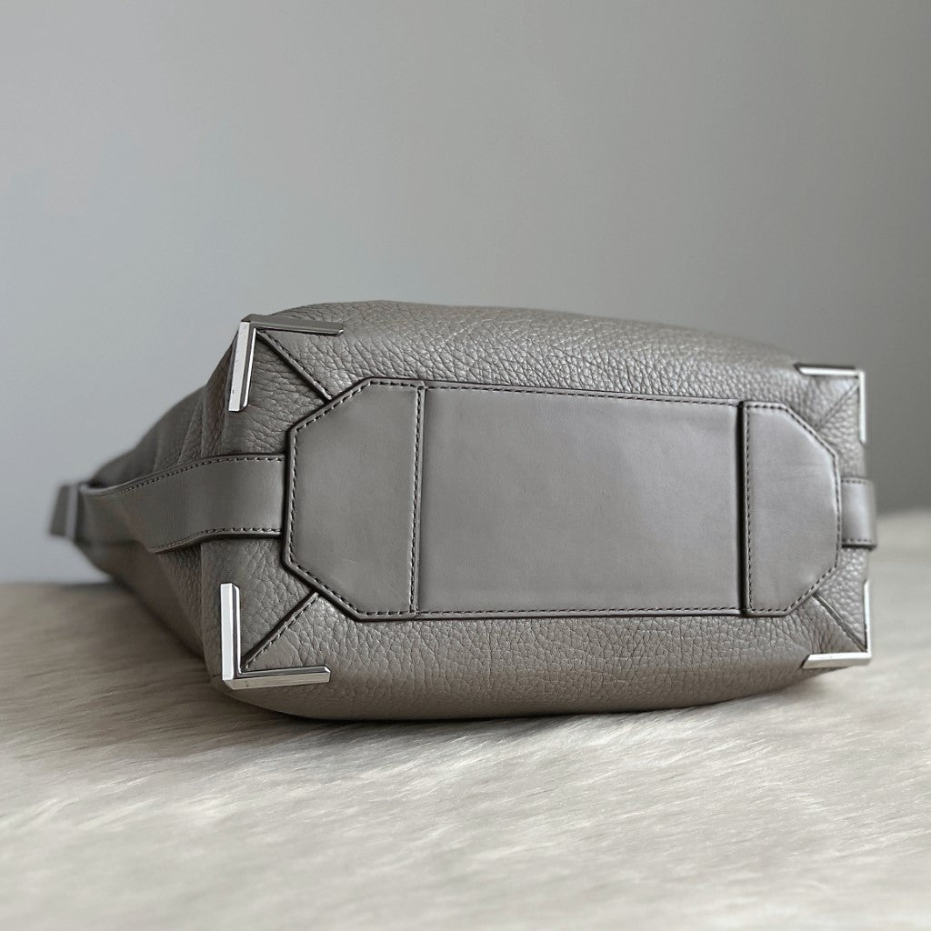 Alexander Wang Grey Leather Metal Corner Detail Slouchy Shoulder Bag Excellent