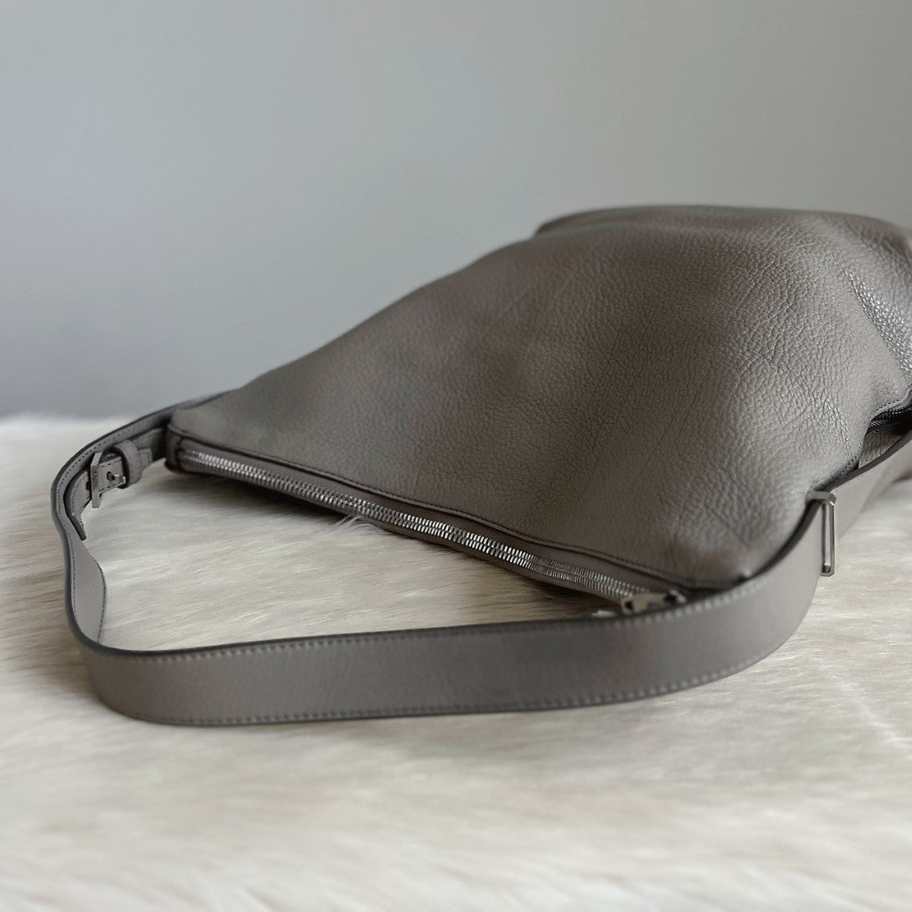 Alexander Wang Grey Leather Metal Corner Detail Slouchy Shoulder Bag Excellent