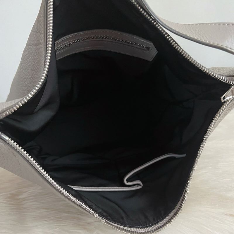 Alexander Wang Grey Leather Metal Corner Detail Slouchy Shoulder Bag Excellent