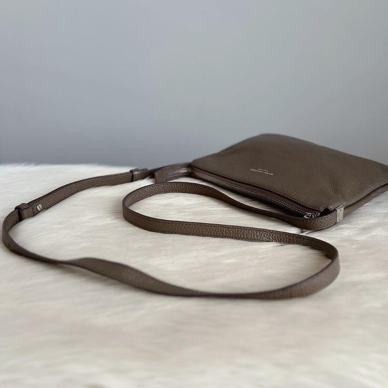 Marc Jacobs Taupe Leather Double Compartment Crossbody Shoulder Bag