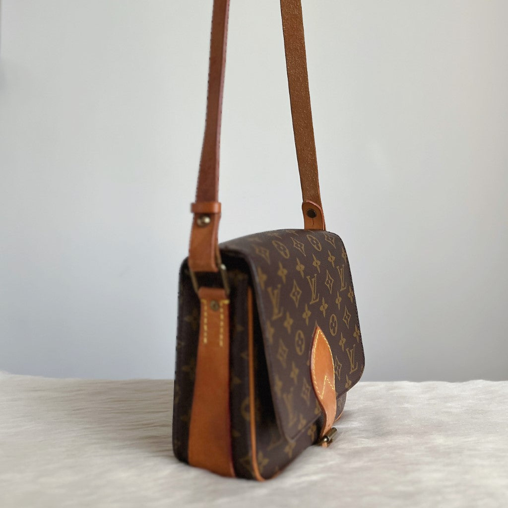 Louis Vuitton Signature Monogram Cartouchiere MM Crossbody Shoulder Bag