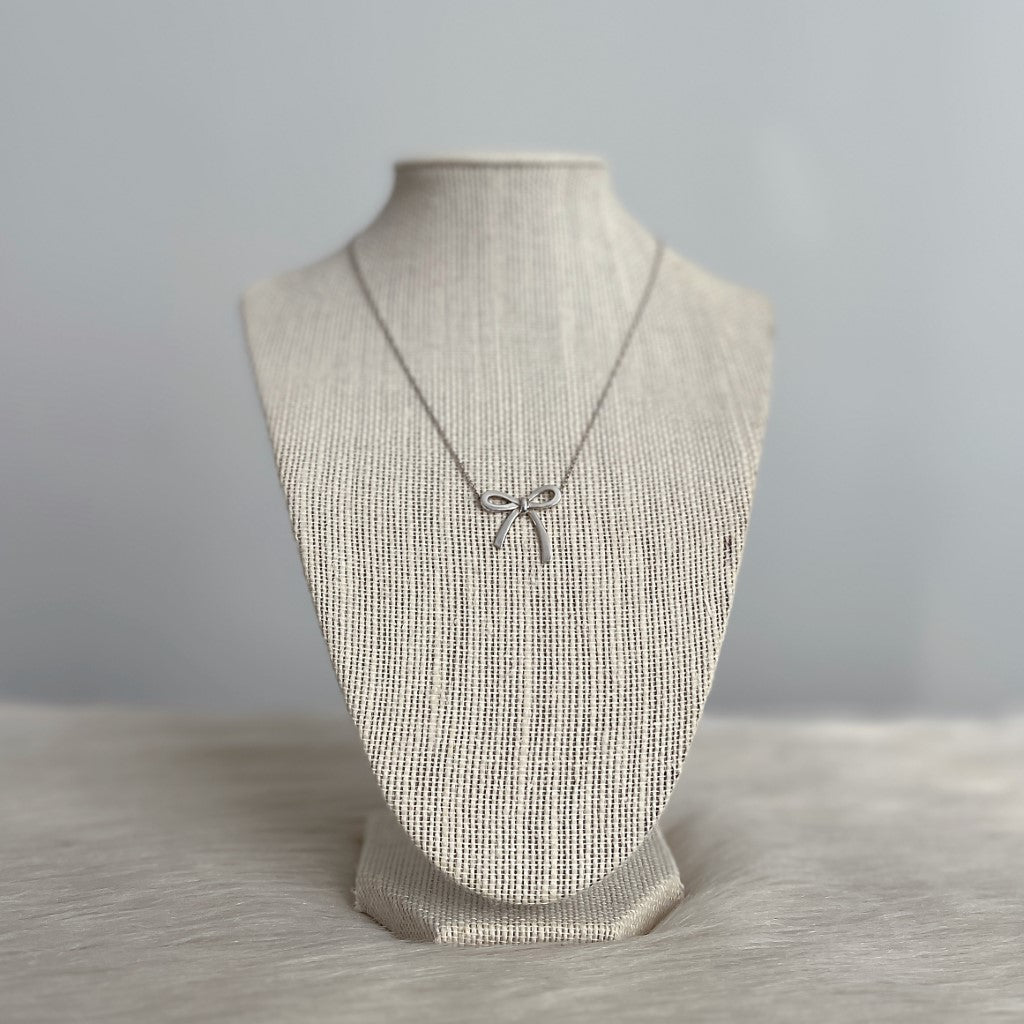 Tiffany & Co. Knotted Bow Silver Necklace Excellent