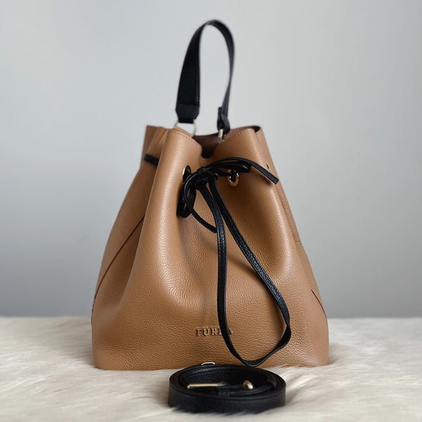 Furla Two Tone Leather Drawstring Bucket 2 Way Shoulder Bag Like New