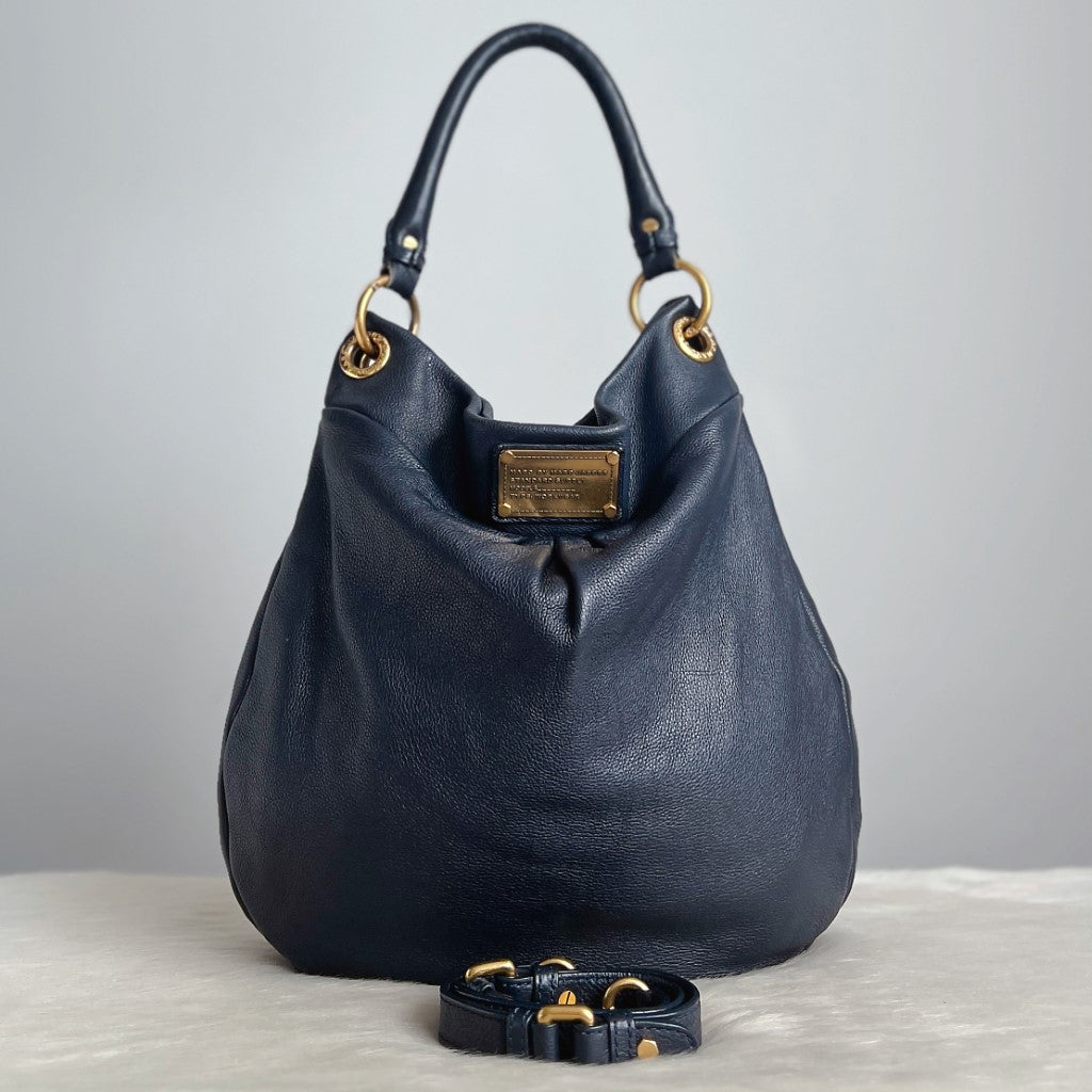 Marc Jacobs Navy Leather Front Logo Slouchy 2 Way Shoulder Bag