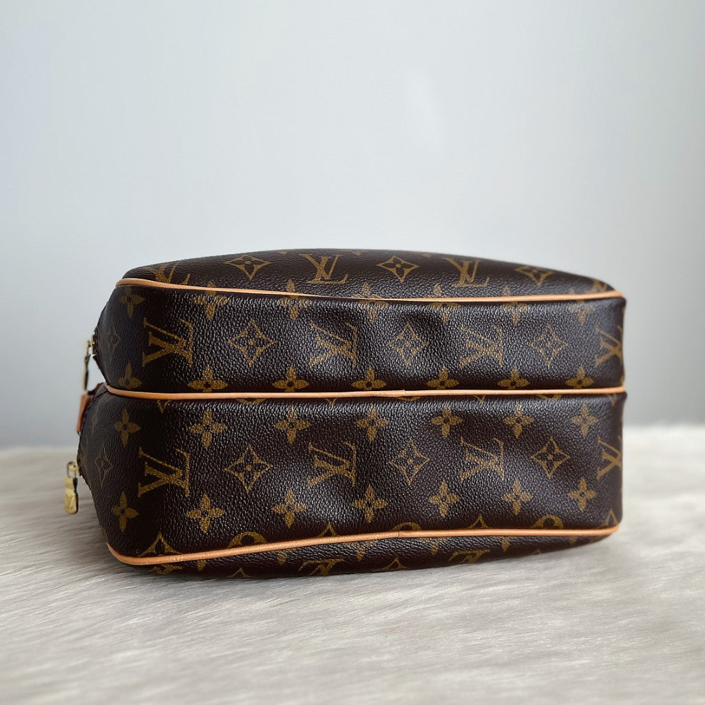 Louis Vuitton Signature Monogram Reporter PM Shoulder Bag Excellent