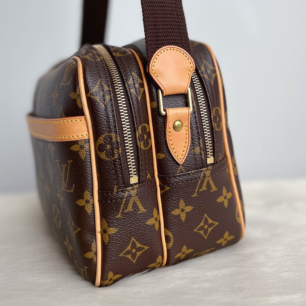 Louis Vuitton Signature Monogram Reporter PM Shoulder Bag Excellent