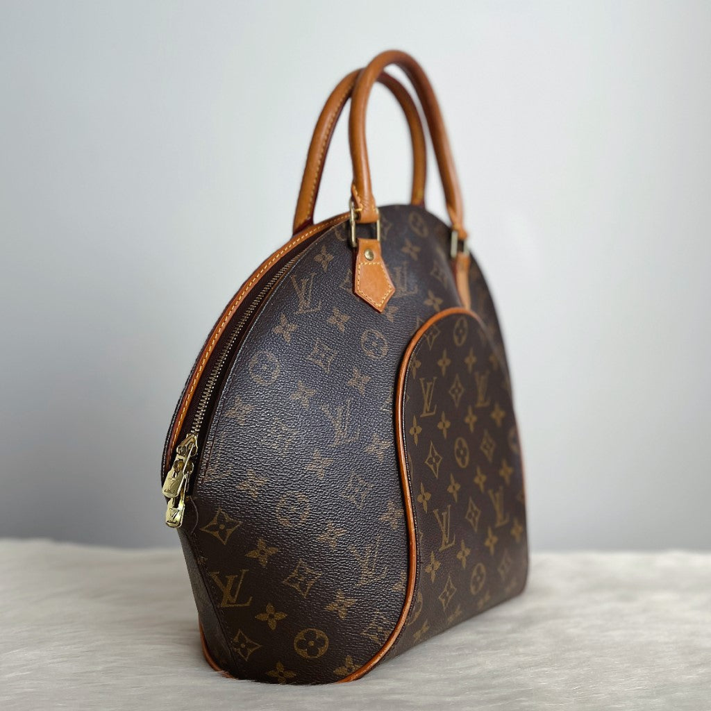 Louis Vuitton Iconic Monogram Ellipse MM Tote Bag