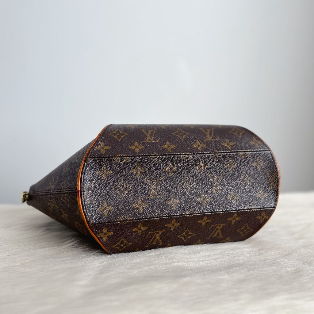 Louis Vuitton Iconic Monogram Ellipse MM Tote Bag