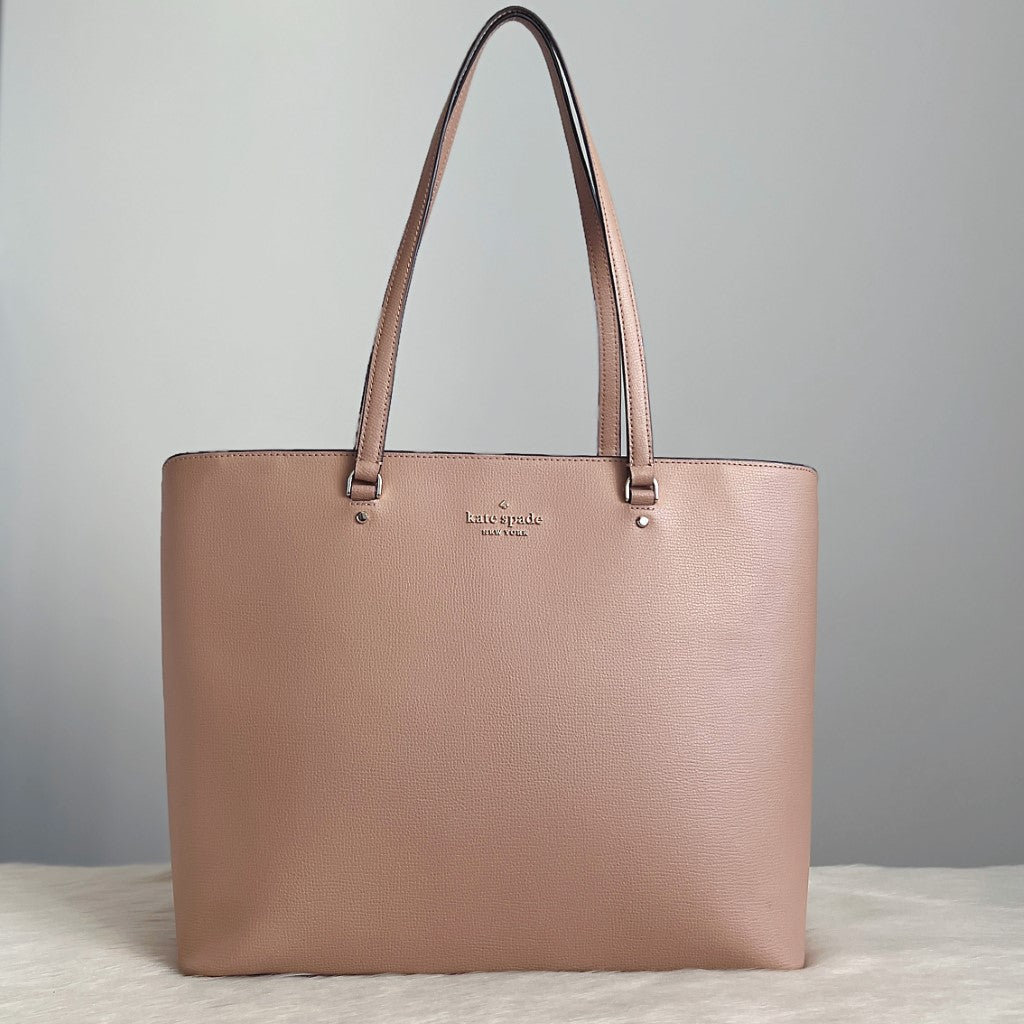 Kate Spade Nude Leather Front Logo Large Shoulder Bag Excellent