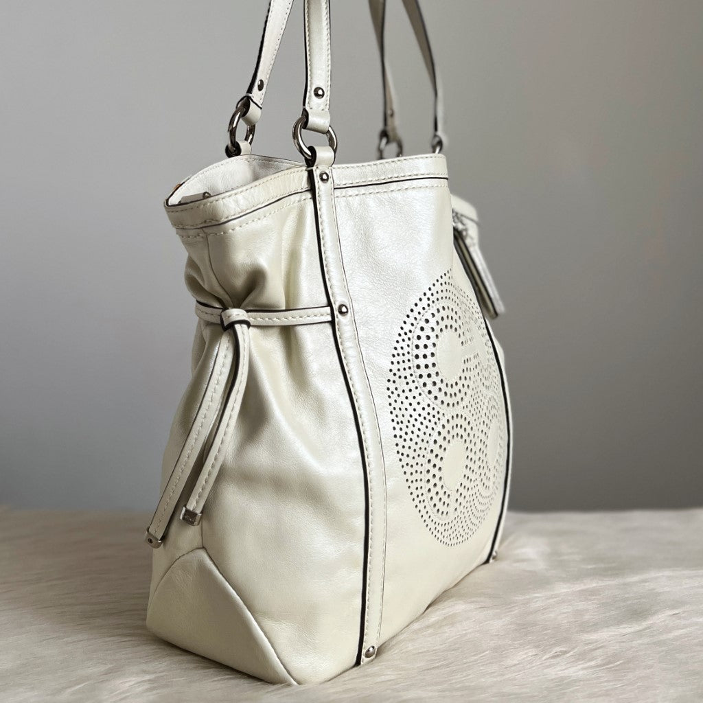 Coach Pearl White Leather Drawstring 2 Way Shoulder Bag