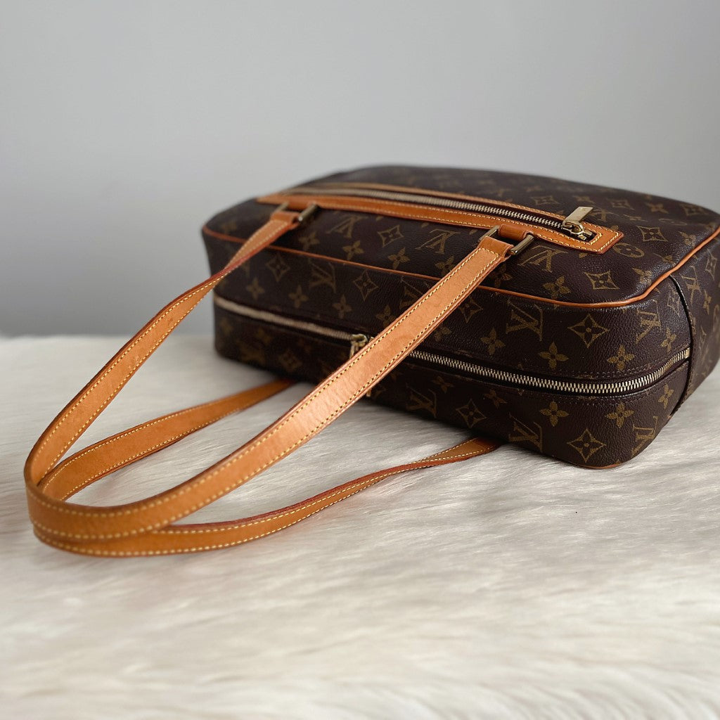 Louis Vuitton Signature Monogram Cite GM Shoulder Bag