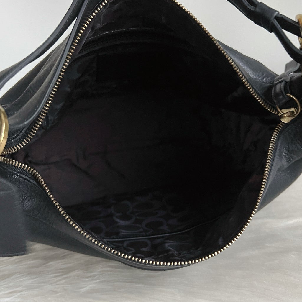 Coach Black Leather Slouchy Buckle Detail Shoulder Bag Excellent