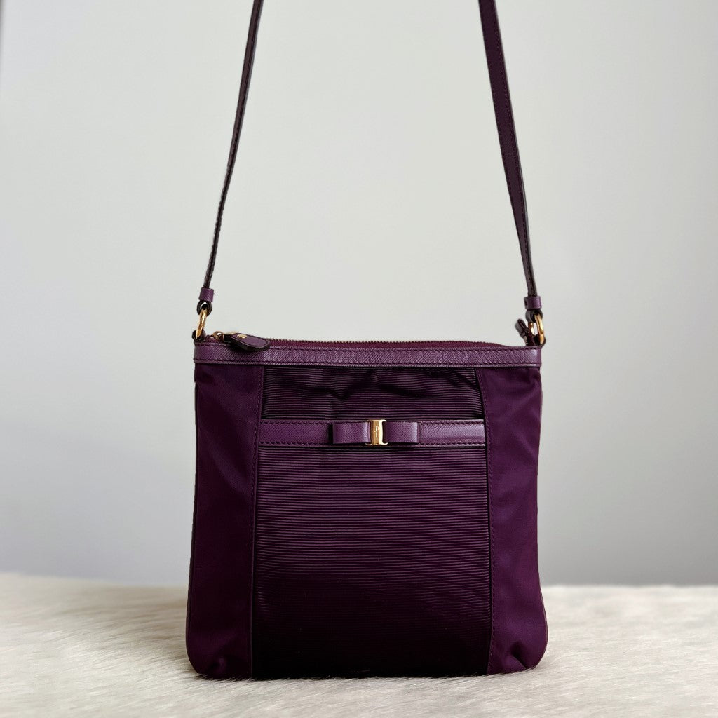 Salvatore Ferragamo Purple Leather Trim Signature Bow Crossbody Shoulder Bag