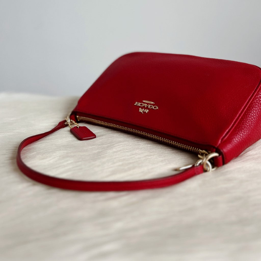 Coach Red Leather Front Logo Small 2 Way Shoulder Bag Excellent