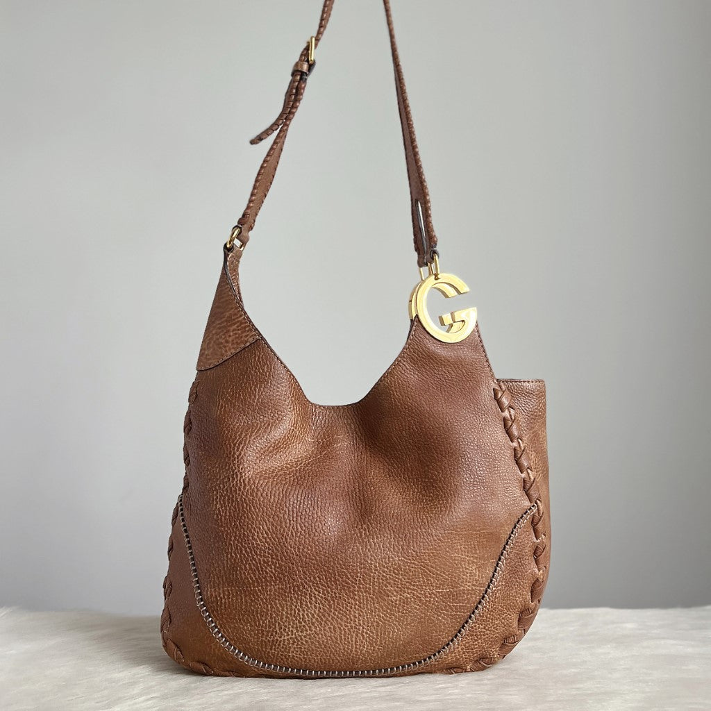 Gucci Caramel Leather Signature G Pleated Detail Shoulder Bag