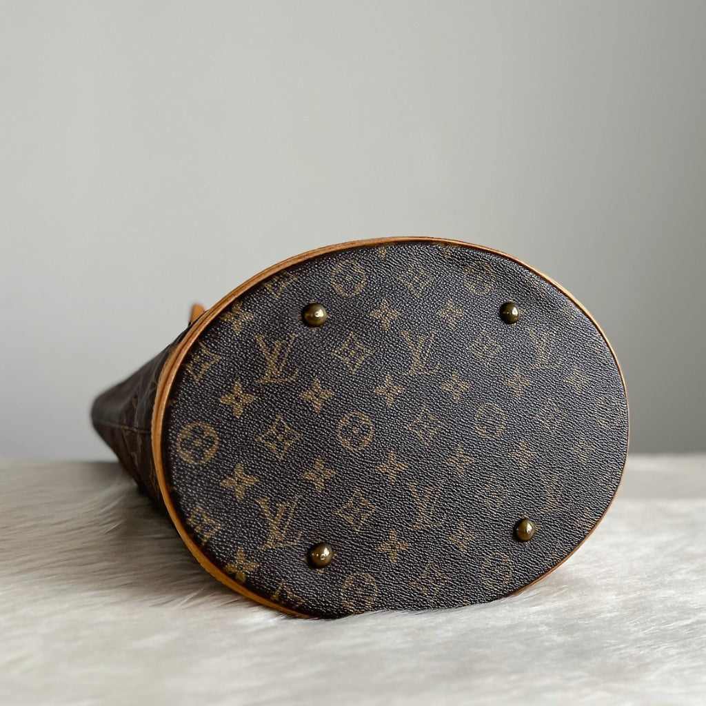 Louis Vuitton Signature Monogram Bucket GM Shoulder Bag