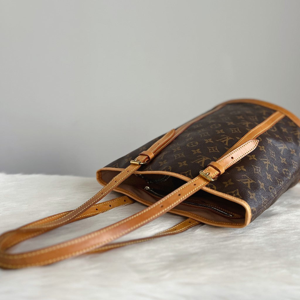 Louis Vuitton Signature Monogram Bucket GM Shoulder Bag